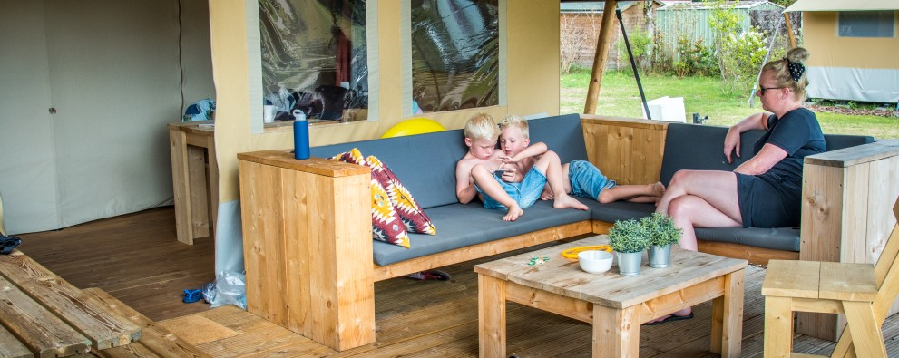 safaritent 163 kids op lounge.jpg