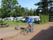 fietsen sept. 2015  9 uur  zicht op plaats 1a,1, 2  bij sanitiargebouw.JPG