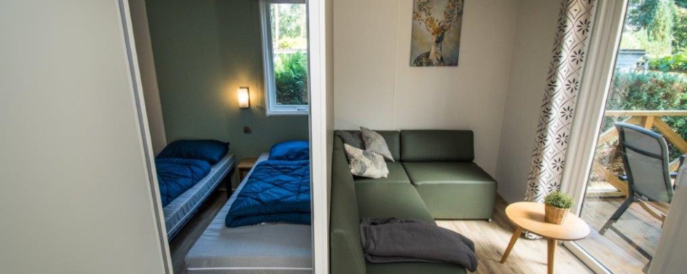 Slaapkamer 1 & woonkamer.jpg