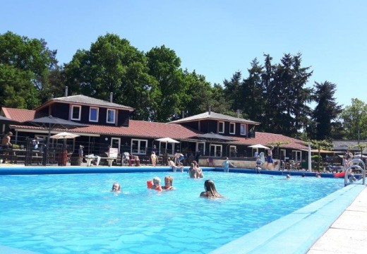 Zwembad Camping de Zandhegge.jpg