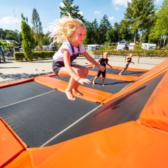 trampoline springen.jpg
